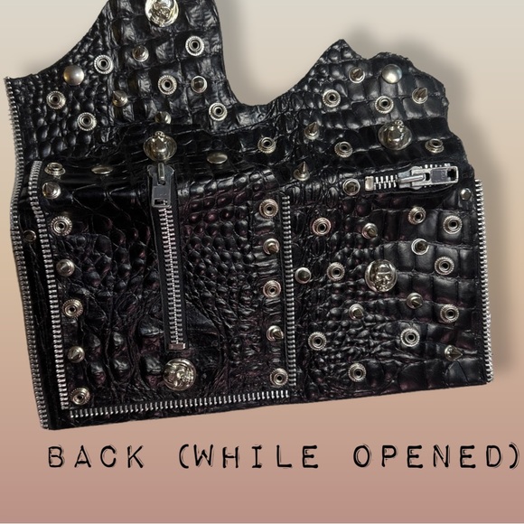 Faux crocodile black leather clutch - Picture 2 of 4